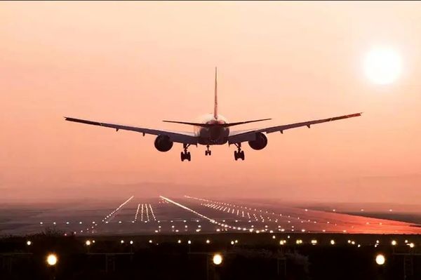 وزارت صمت نرخ ارز شرکت‌های هواپیمایی را ٣٠ درصد گران کرد