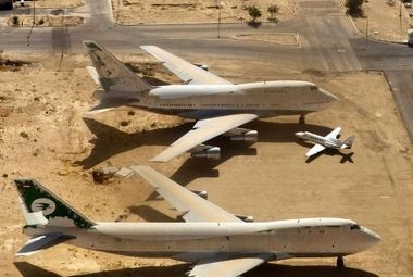 دو بوئینگ ۷۴۷ عراقی سه دهه است در فرودگاه توزر تونس رها شده‌اند