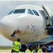 فرود اضطراری هواپیمای IndiGo پس از برخورد با کرکس 