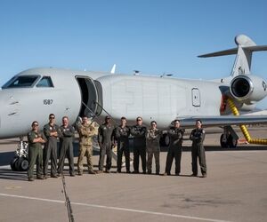 نخستین پرواز آموزشی هواپیمای جنگ الکترونیک EA-37B انجام شد
