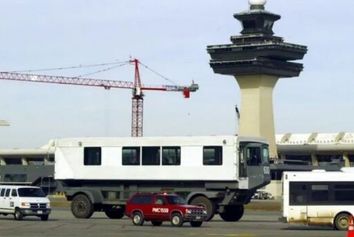 ۱۸ زخمی در حادثه فرودگاه بین‌المللی واشنگتن