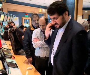 بازدید شبانه وزیر جدید راه و شهرسازی از مرکز کنترل فضای کشور