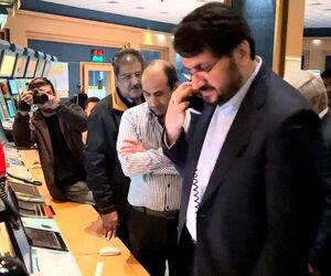 بازدید شبانه وزیر جدید راه و شهرسازی از مرکز کنترل فضای کشور