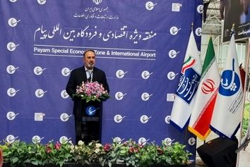 
ارائه طرح خرید ۲ هواپیما به وزارت ارتباطات 
 