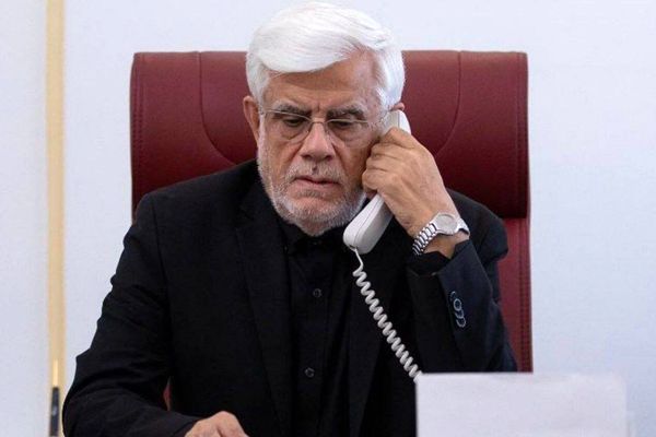 تسلیت دکتر عارف در پی شهادت ۲ نفر از اعضای کادر پروازی هلال‌احمر