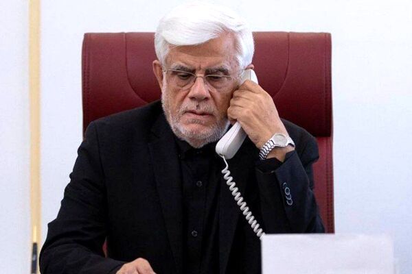 تسلیت دکتر عارف در پی شهادت ۲ نفر از اعضای کادر پروازی هلال‌احمر
