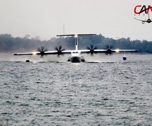 بزرگترین هواپیما دو زیست جهان درچین با موفقیت آزمایش شد