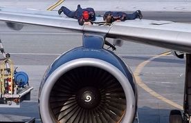 چک سبک هواپیما هر ۴۰۰ ساعت؛ راز ایمنی پرواز