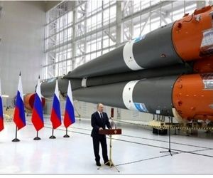 پوتین: روسیه پیشتاز تولید موتورهای هوایی و موشکی است