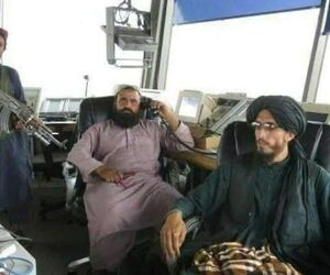 اعضای طالبان در برج مراقبت فرودگاه کابل پس از خروج آمریکا