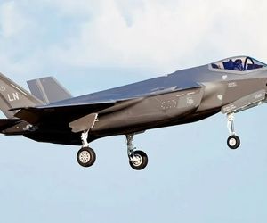 هر ساعت پرواز جنگنده F-۳۵ چقدر هزینه دارد؟