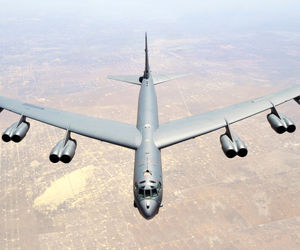 اعزام ۲ فروند بمب افکن آمریکایی «بی ۵۲» به خاورمیانه