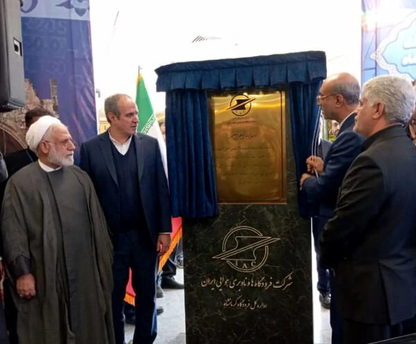 با دستور رییس جمهور باند اصلی فرودگاه کرمانشاه افتتاح شد

