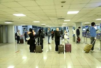  اجرای طرح فاصله گذاری اجتماعی در ترمینال مسافری شماره یک فرودگاه بین المللی امام خمینی(ره)