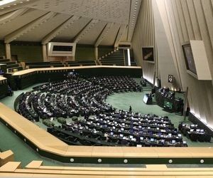 خبر فوری از مجلس/پرواز غیرمجاز پهپاد‌های غیرنظامی بر فراز حریم‌های نظامی، انتظامی و امنیتی ممنوع است
