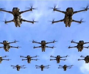 ایلان ماسک برای
 پنتاگون پهپادهای خودران کنترل صوتی می‌سازد