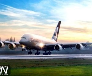 ایرباس٣٨٠ هواپیمایى اتحاد امارات در فاینال فرودگاه هیتروى لندن