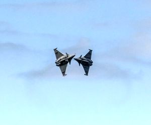 اجساد دو خلبان ارتش فرانسه پیدا شد

