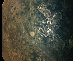 تصویری از فضاپیما Juno ناسا که ماموریت دارد از رازهای بزرگترین سیاره منظومه شمسی پرده بردارد.