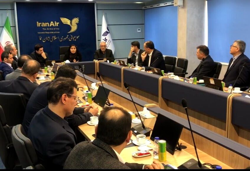 تأکید وزیر راه و شهرسازی بر چابک‌سازی نیروی انسانی و نوسازی ناوگان «هما» 