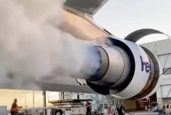 دود سفید موتور هواپیما؛ نشانه خرابی‌ست یا یک فرایند طبیعی؟