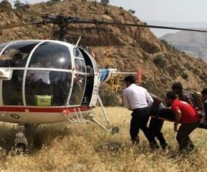 حضور بالگرد امداد و اورژانس برای انتقال فوتی‌ها و زخمی‌های حادثه انفجار معدن زغال سنگ در طبس + فیلم