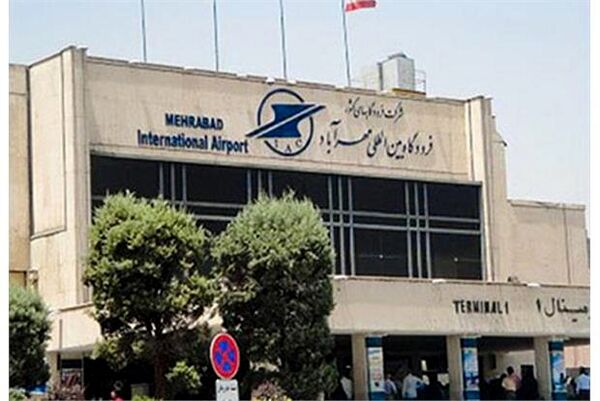 پرواز ورود و خروج
 دیپلمات‌ها به پایان رسید