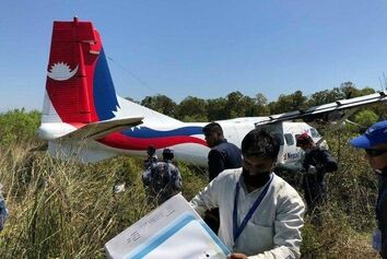 خروج هواپیمای سبک از باند فرودگاه نپال‌گانجو 
