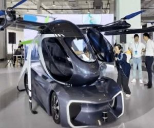 رونمایی چین از یک خودروی پرنده خودران