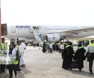 اعزام حدود ۱۳۱ هزار نفر
 به حج عمره تا پایان دی ماه
