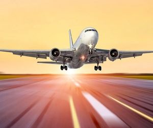 هواپیماها در آسمان به هم چشمک می‌زنند/ علامت هشدار یا احوال‌پرسی هوایی؟