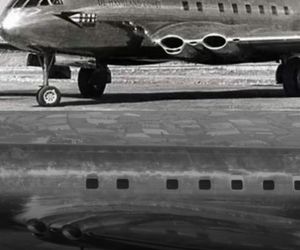 چرا پنجره‌های هواپیما گرد هستند و مربعی نیستند؟