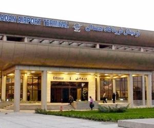 آیا فرودگاه همدان باید بین المللی می‌شود؟