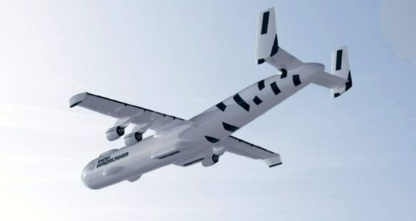 بزرگترین هواپیمای نظامی که تاکنون ساخته شده می‌تواند جنگنده‌ها و هلیکوپترها را حمل کند