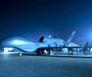 سرنوشت گران‌ترین
 پرنده نظامی جهان همچنان نامعلوم است 