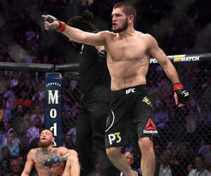 حبیب نورماگومدوف قهرمان UFC از هواپیما اخراج شد +تصاویر