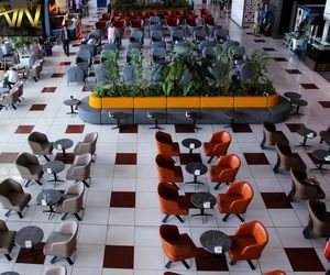 کاهش ۸۰ درصدی مسافران جایگاه تشریفات اختصاصی فرودگاه بین‌المللی امام خمینی(ره) نسبت به تابستان به دلیل تعلیق پروازهای ایرلاین‌های خارجی

