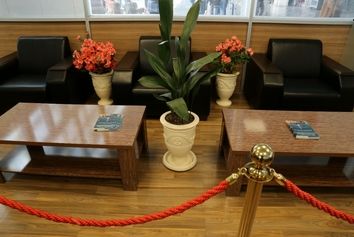  توزیع ویژه‌نامه نوروزی ماهنامه شبکه صنعت هوانوردی در شهر فرودگاهی امام خمینی (ره)