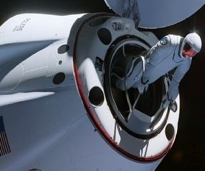 اولین پیاده‌روی فضایی خصوصی به تعویق افتاد