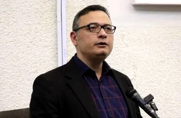 پورفرزانه: صنعت هوایی ما در برابر فشارهای بین‌المللی تاب آورده است