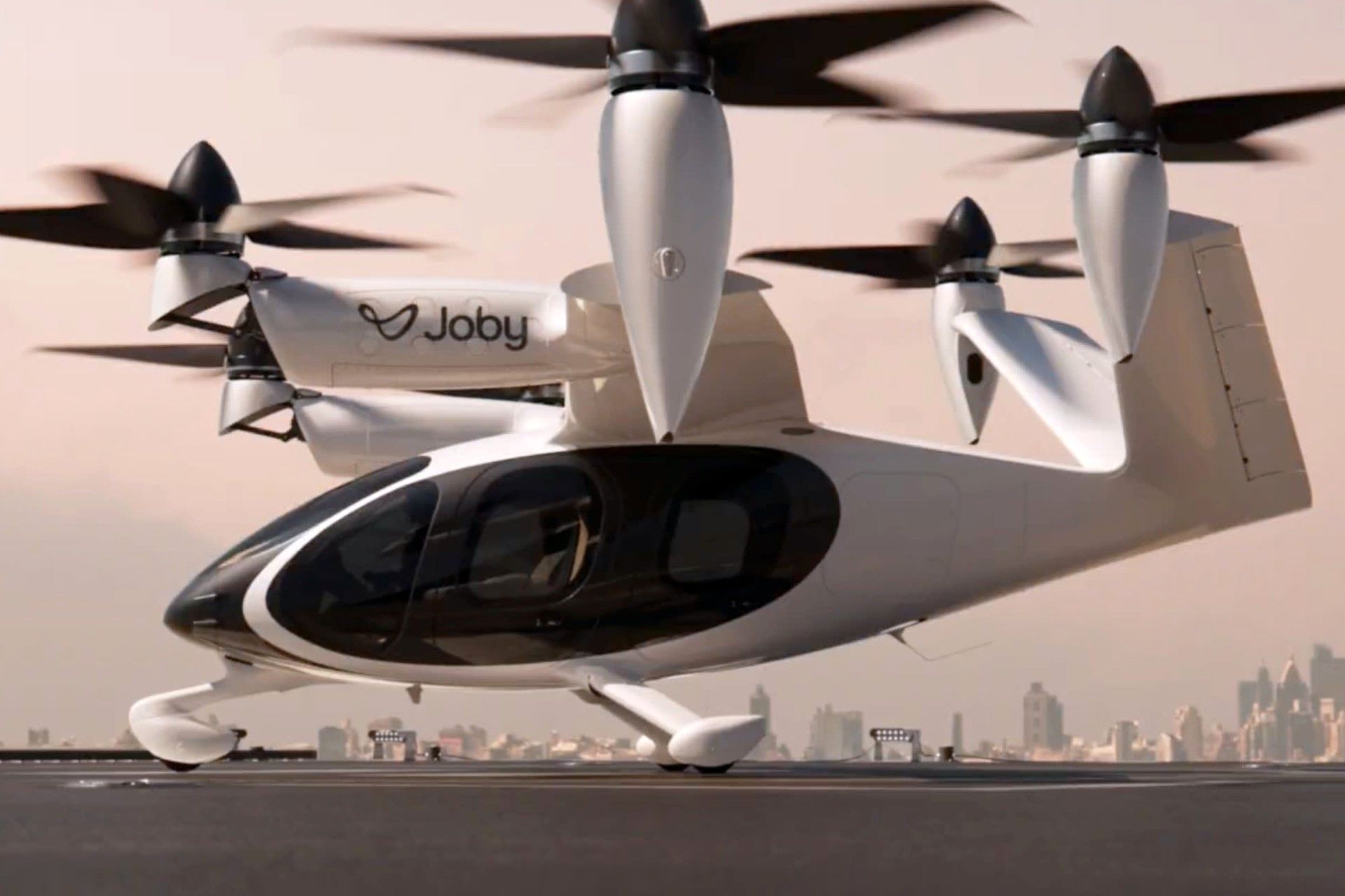 تاکسی‌های اینترنتی اوبر در دبی به پرواز درمی‌آیند