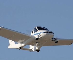 خودروی پرنده با بال های تاشو مجوز پرواز گرفت