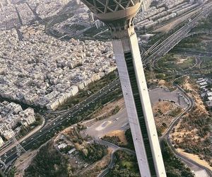 اولین پرواز هواپیمای فوق سبک در آسمان تهران صورت گرفت.
