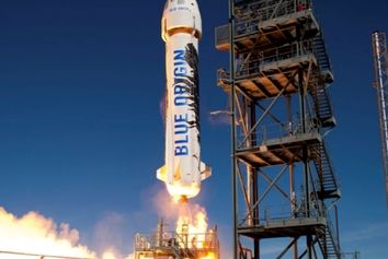 تعلیق پروازهای
 گردشگری فضایی بلواوریجین