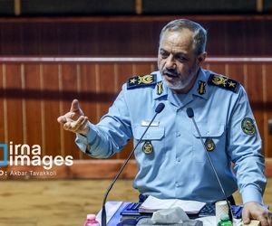 وزیر دفاع: ایجاد هم افزایی
در بخش فضا ضروری است