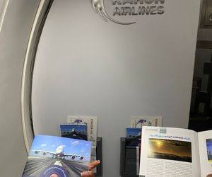 توزیع شماره شانزدهم ماهنامه شبکه صنعت هوانوردی در پروازهای هواپیمایی کارون