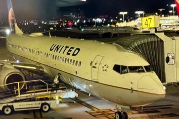 دستور خلبان به توقف پرواز  به دلیل خستگی خدمه